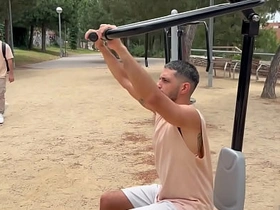 Me cojo a pelo al putito que levanté en el parque y le dejo la leche adentro gay sex videos good-looking asian