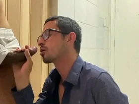 Na hora do tesão, rasguei a roupa do passivo e ele foi embora de cueca hairy gay sex videos asian