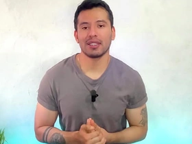 Vaquero Ranchero le rellena el culo a jovencito a pelo en los baños del studio couch de la fiesta! relato sexual asian gay sex twitter videos