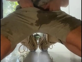 Tiro boy wets himself on the kitchen floor sexual congress videos of gay asian