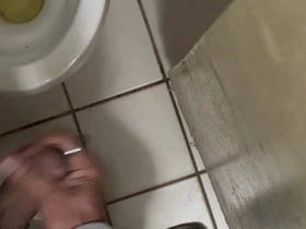 Punheta do banheiro público asian gay sexual congress videos onlyfans