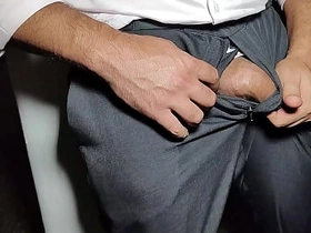 YURI GAÚCHO - CHEFE COM TESÃO SE EXIBIU E TOCOU PUNHETA ATÉ GOZAR - EXECUTIVO GOZANDO NA FRENTE DA GALERA - HOMEM BONITO MASTURBANDO O PAU GRANDE E GOZANDO FORTE asian hot muscular gay sex videos