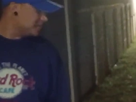 Parei o carro pra mijar, passou um novinho e pediu pra mama, depois me levou pra sua casa pra fuder enquanto a mulher dormy@ hot asian gay romantic sex videos