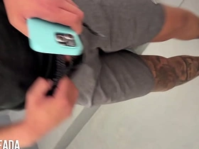 Chupei meu spend time together na escada do prédio voltando da academia. asian gay sex x videos 2