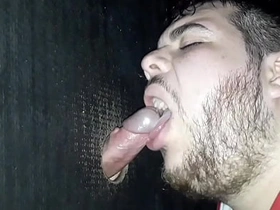 Minha Primeira Vez No Gloryhole Ganhei Leite Grosso / Fiz o Magrinho Chaser Gozar Com Meu Dentro Dele (DOBRADINHA COMPLETA) china gay asian sex videos