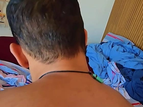 TÉCNICO DA MANUTENÇÃO FOI FAZER REPARO E FODE CLIENTE. asian gay partisan sex videos