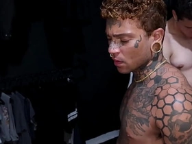 SURUBA COM OS AMIGOS DE REPUBLICA. asian gay sex videos asian