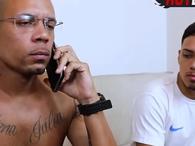 Fodendo o cu do vizinho escondido da esposa! asian horny gay sex videos