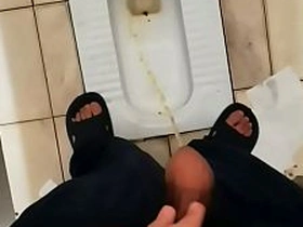 骚狗小包茎公共厕所放尿给主人爸爸 asian school gay boys sex videos