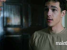 Handy Man Seduces Twink Stuck Up On the top of His Whilom before  MaleThirst asian driver careless sex videos