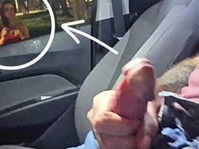 Masturbaçao arriscada em público para ruiva no ponto de ônibus! asian threesom gay sex videos