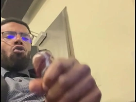 Front desk jerkoff and cumshot man to gay sex videos asian