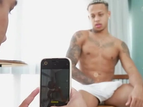 CHAME O Intimate terms with PRA TIRAR UMAS FOTOS, MAS ELE TIROU FOI LEITE DA MINHA PICA. asian gay sex videos xvideos.com