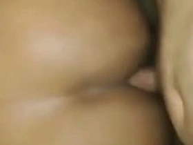 اتفرج على الفحل وهو بينك طيزي في وضع الكلب.. الصوت لوحده يمتعك asian gay sex videos romance