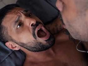 vecino brasilero me usa duro por todo el edificio onlyfans asian gay sex videos